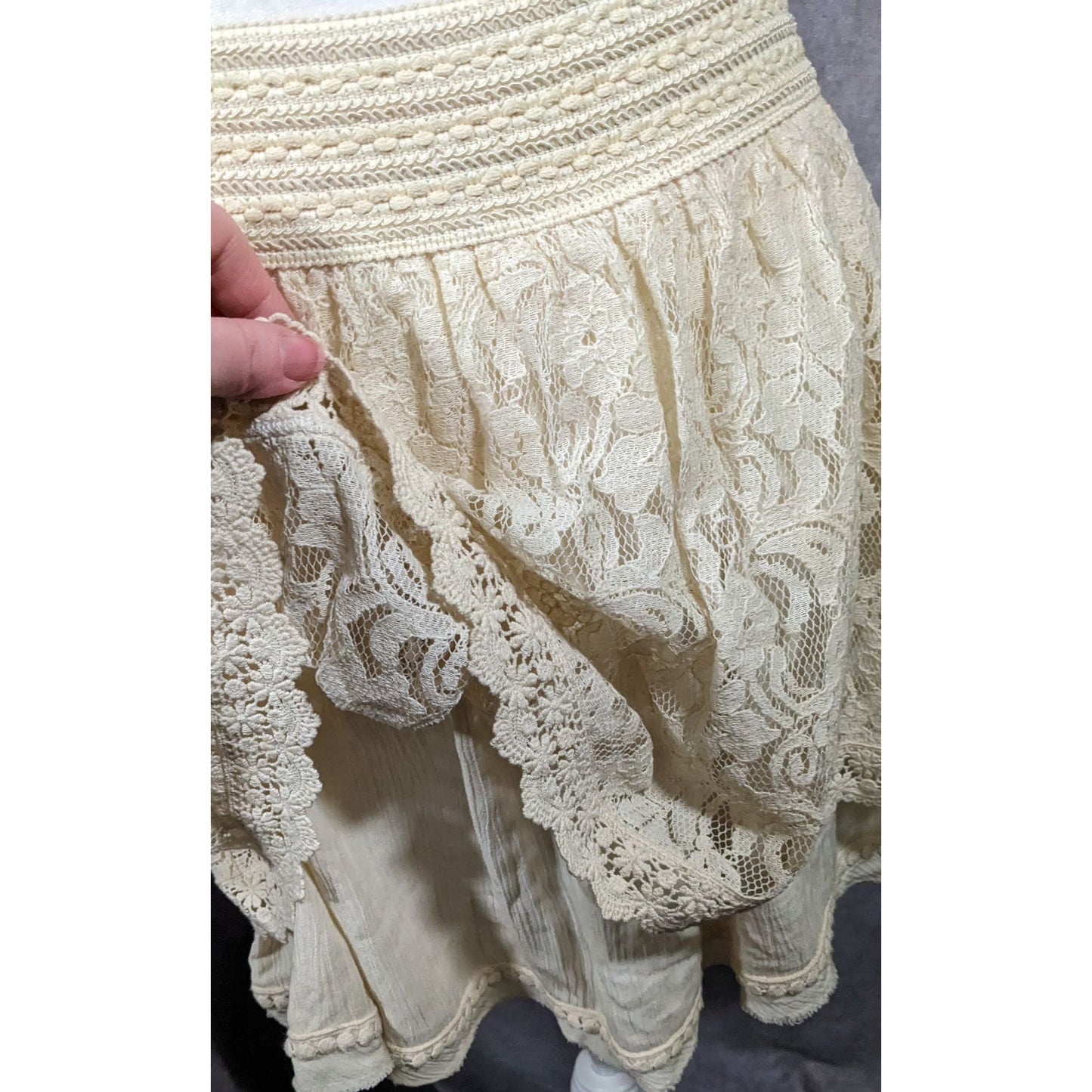 Miss Me Cream Lace Layered Knee Length Skirt Size Large