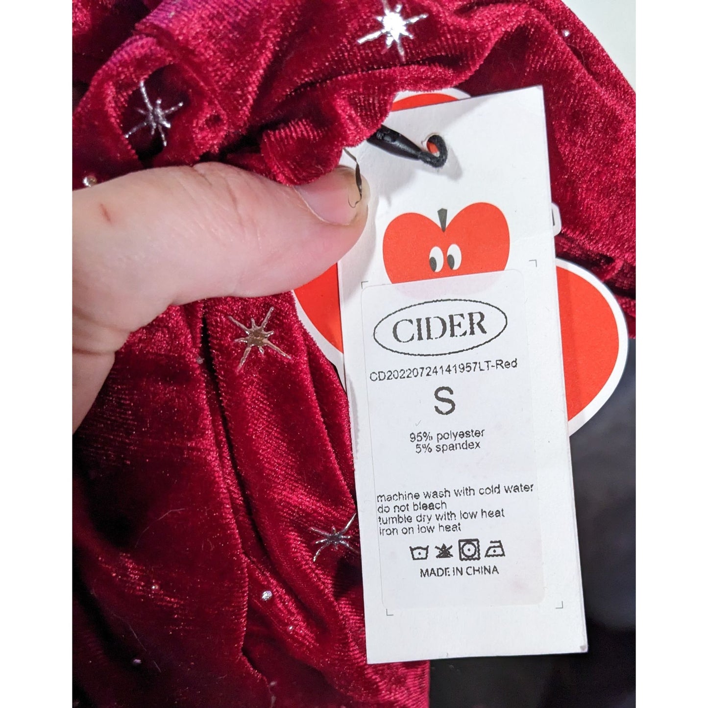 Cider Gothic Red Star Print Bell Sleeve Vampire Top