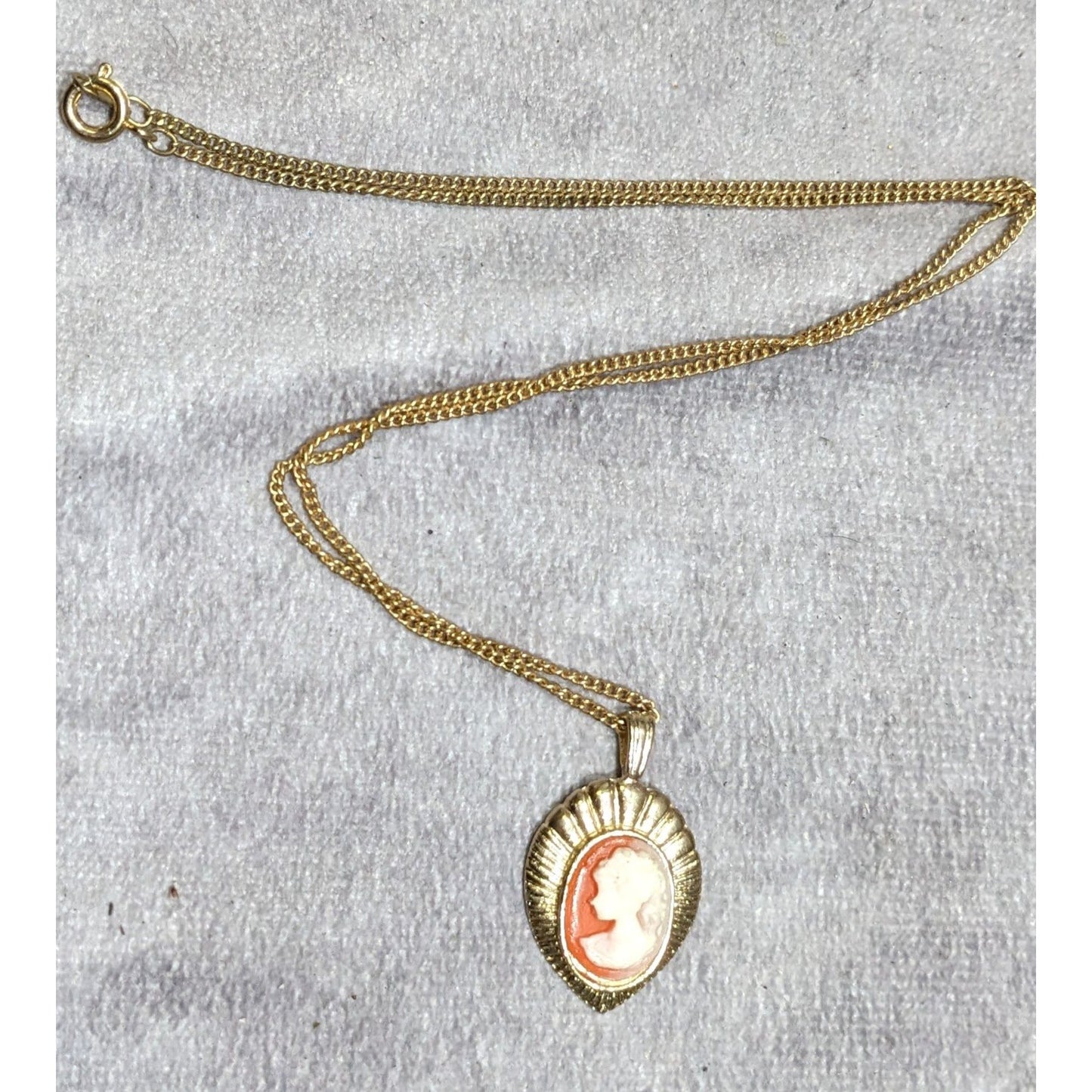 Vintage Cameo Teardrop Pendant Necklace On Gold Tone Chain