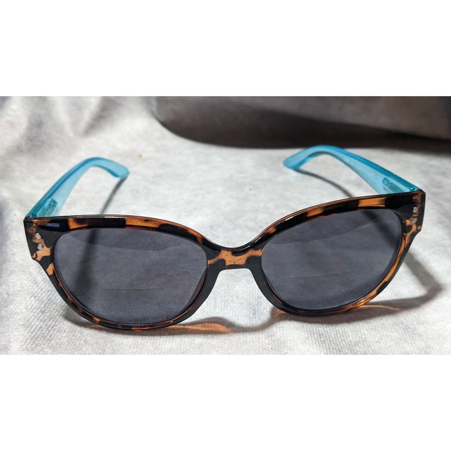 YOGO Blue And Tortoise Bifocal Reader Sunglasses