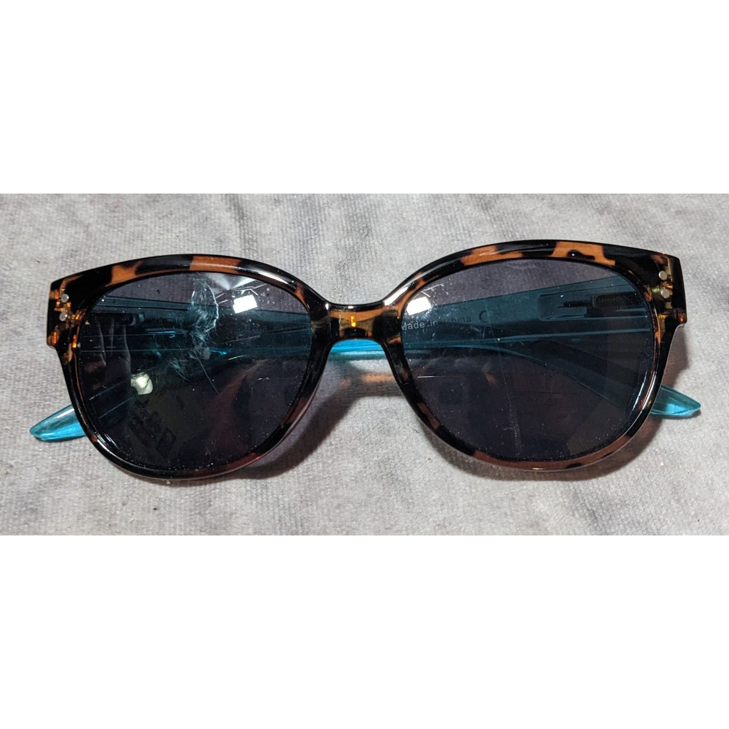 YOGO Blue And Tortoise Bifocal Reader Sunglasses