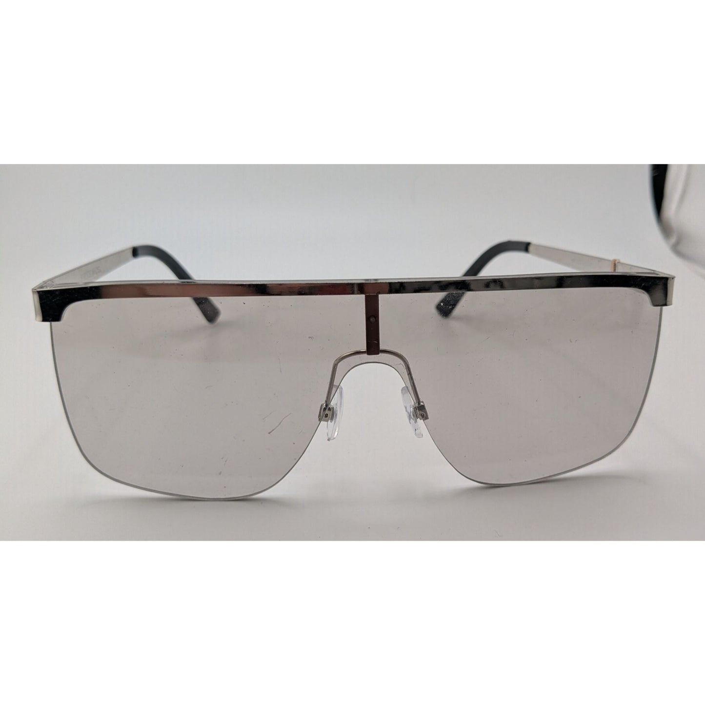 Frye & Co Oversized Shield Sunglasses 145mm Silver Frame Black Arms 140mm Temple