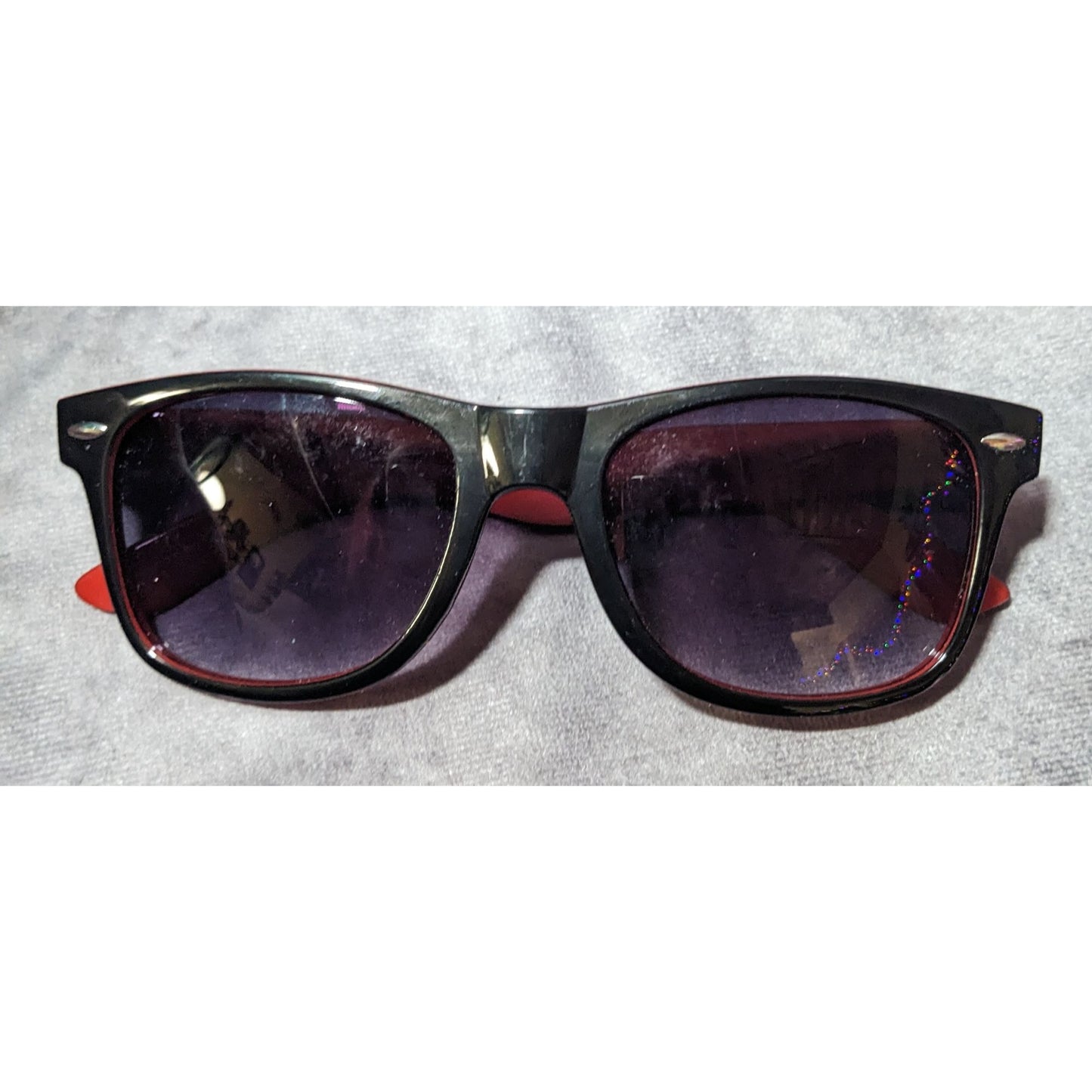 Red And Black Classic Retro GAF Branded Sunglasses