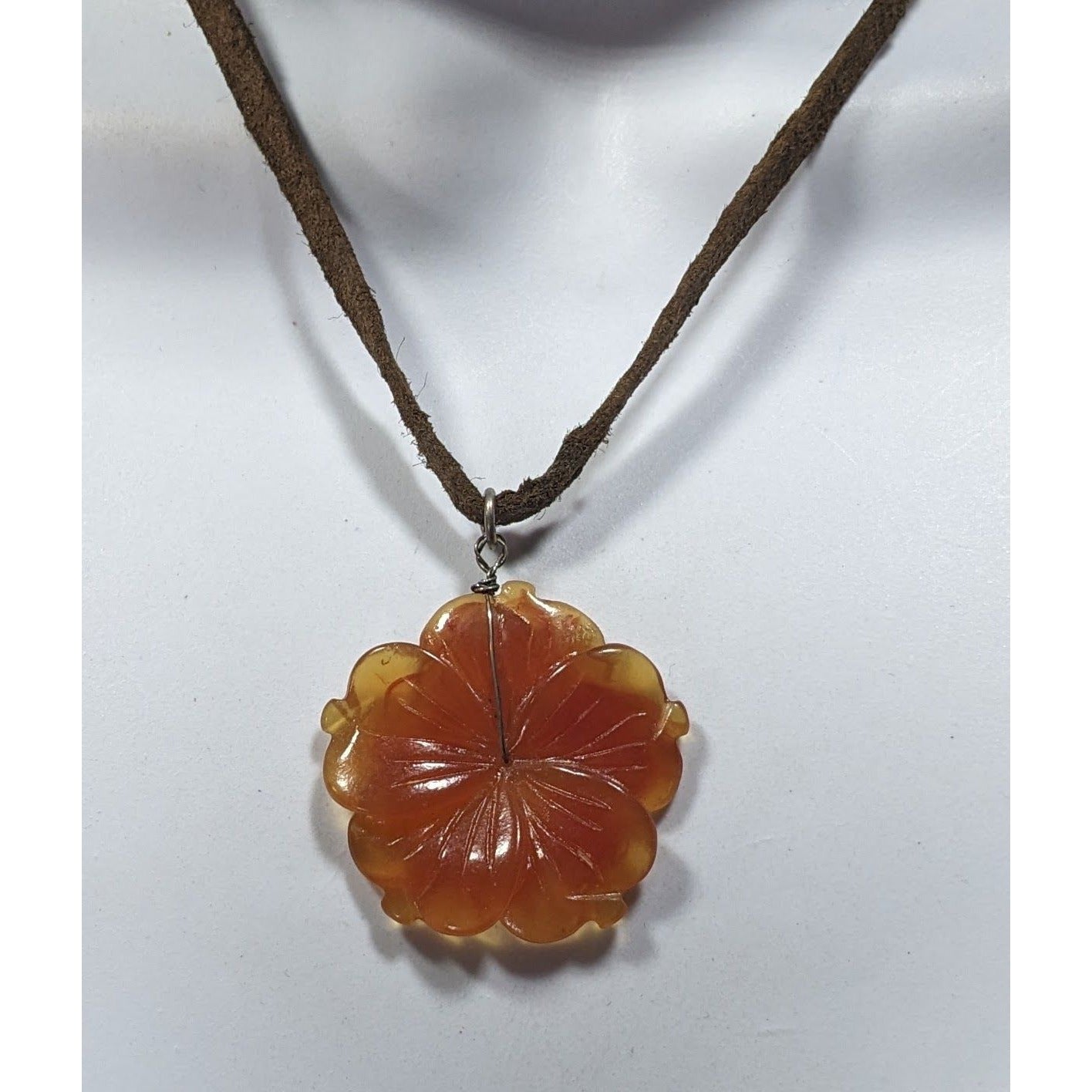 Vintage Carved Orange Stone Flower Pendant Necklace