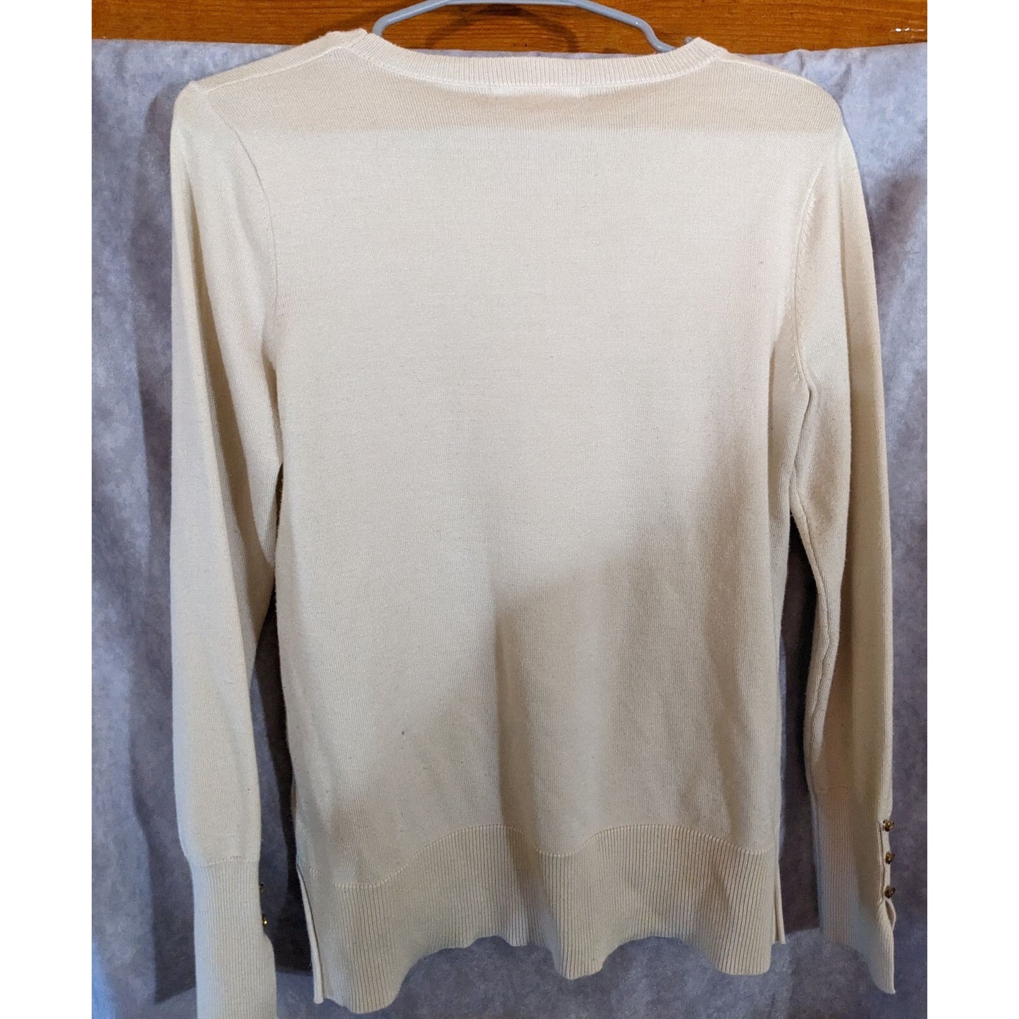 Philosophy Ivory Knit Sweater With Buttoned Cuffs Ruffle Hem Size Large