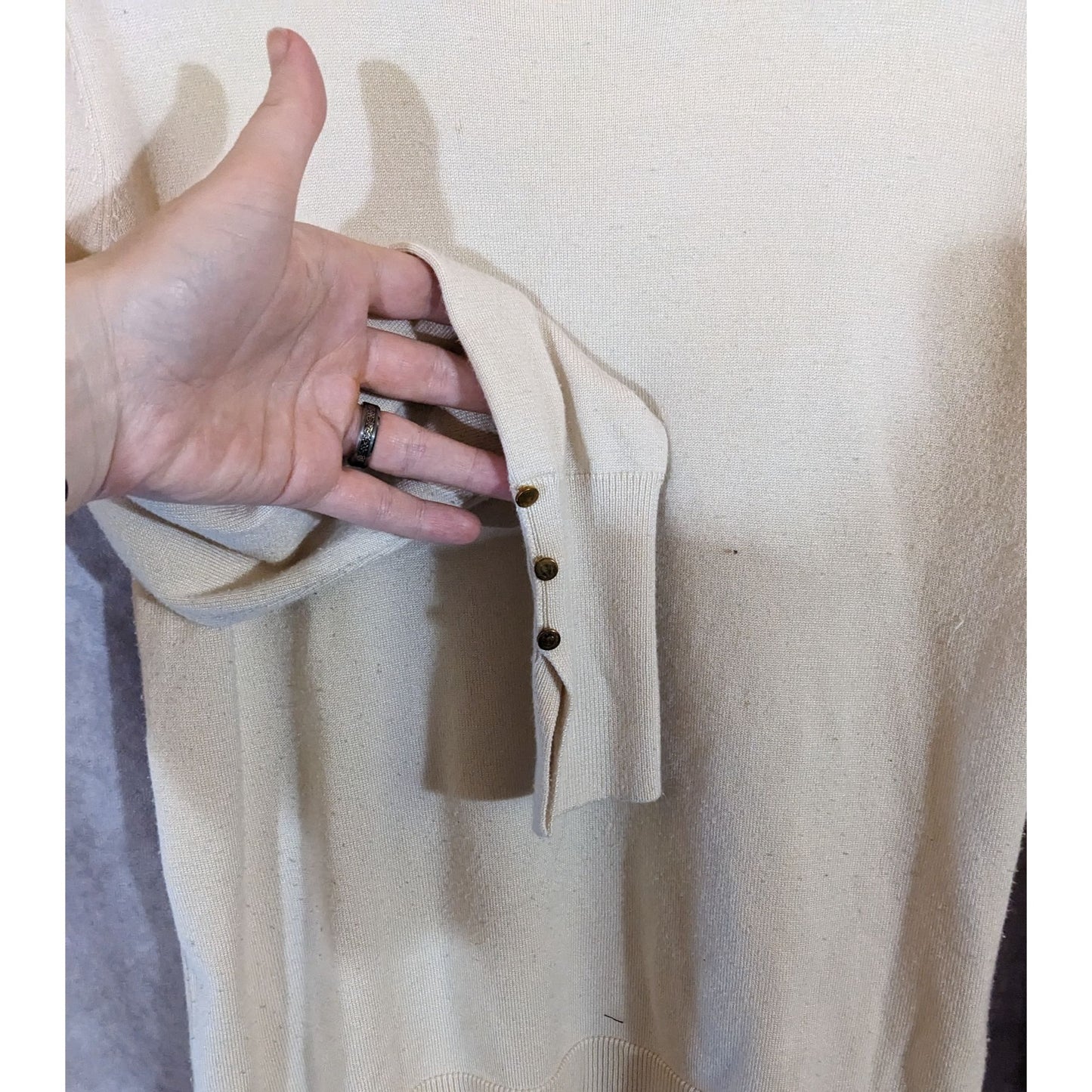 Philosophy Ivory Knit Sweater With Buttoned Cuffs Ruffle Hem Size Large