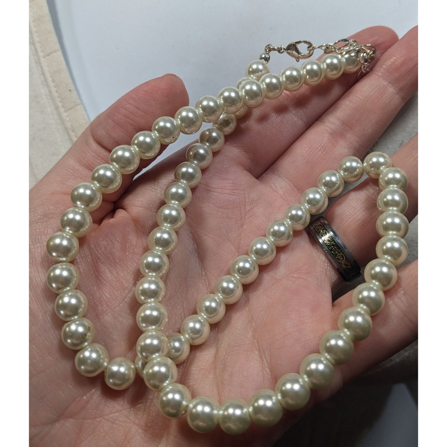 Classic Elegant Adjustable Faux Pearl Necklace