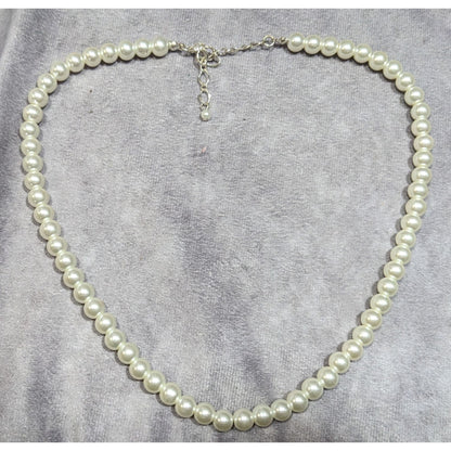 Classic Elegant Adjustable Faux Pearl Necklace