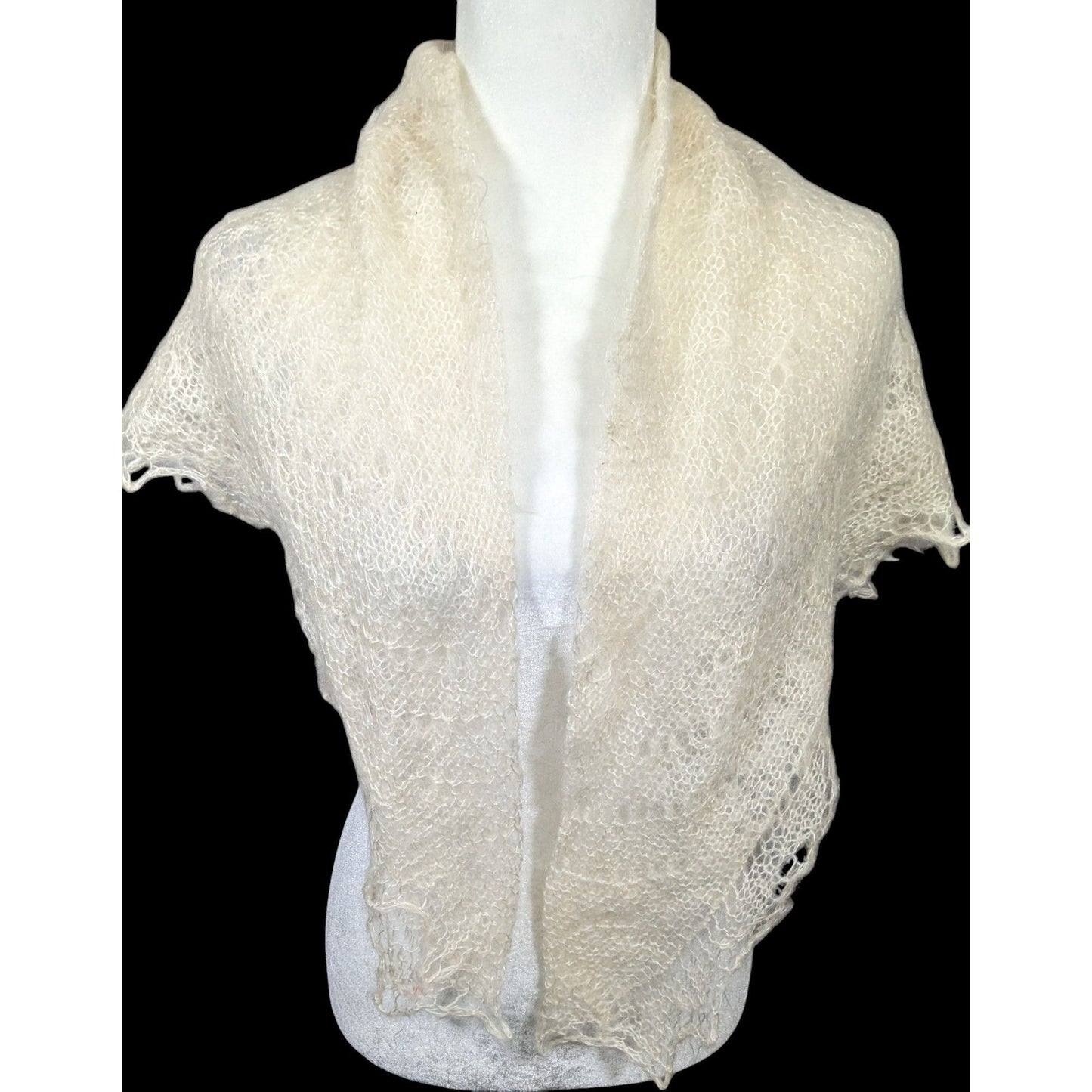Vintage Handmade Cream Knit Lace Shawl/Scarf