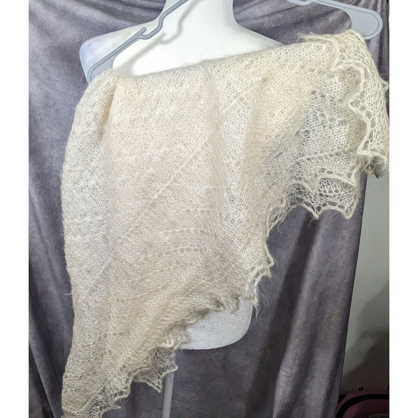 Vintage Handmade Cream Knit Lace Shawl/Scarf