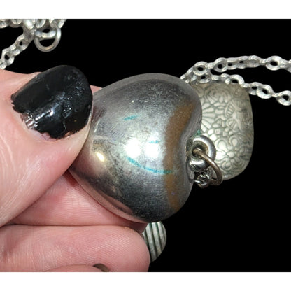 American Eagle Outfitters Y2K Preppy Puffed Heart Cluster Charm Necklace