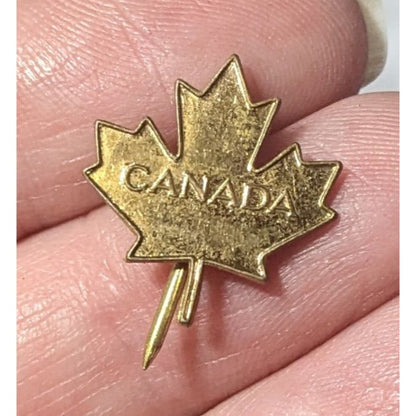 Vintage Canadian Souvenir Gold Tone Lapel PIn