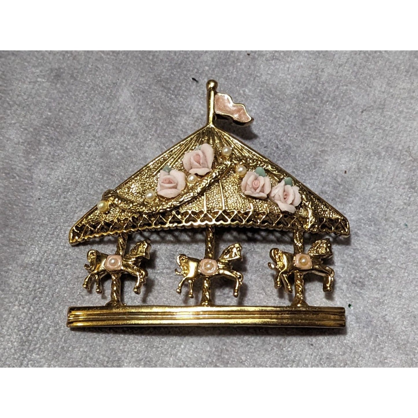 Vintage Gold Tone Pink Floral Carousel Brooch