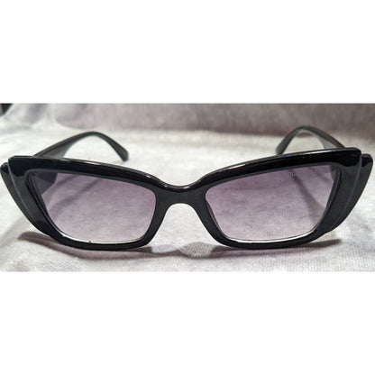 Dolce & Gabbana 2092 Black Retro Cateye Sunglasses Made In Italy