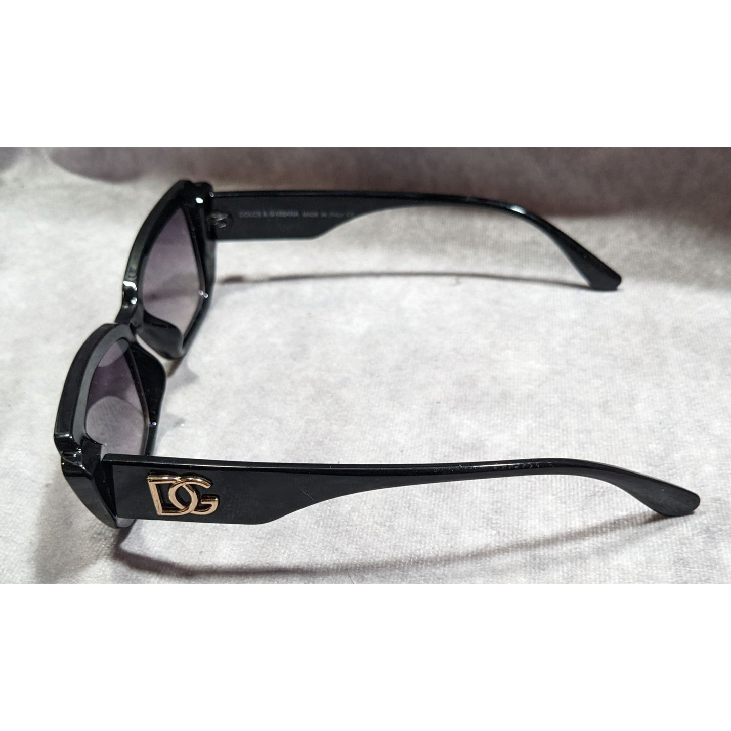 Dolce & Gabbana 2092 Black Retro Cateye Sunglasses Made In Italy