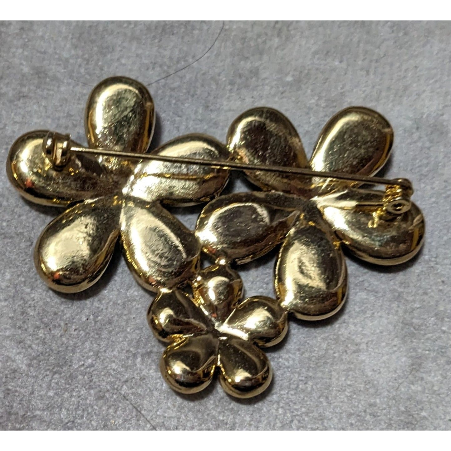 Vintage Triple Flower Green Gemmed Brooch