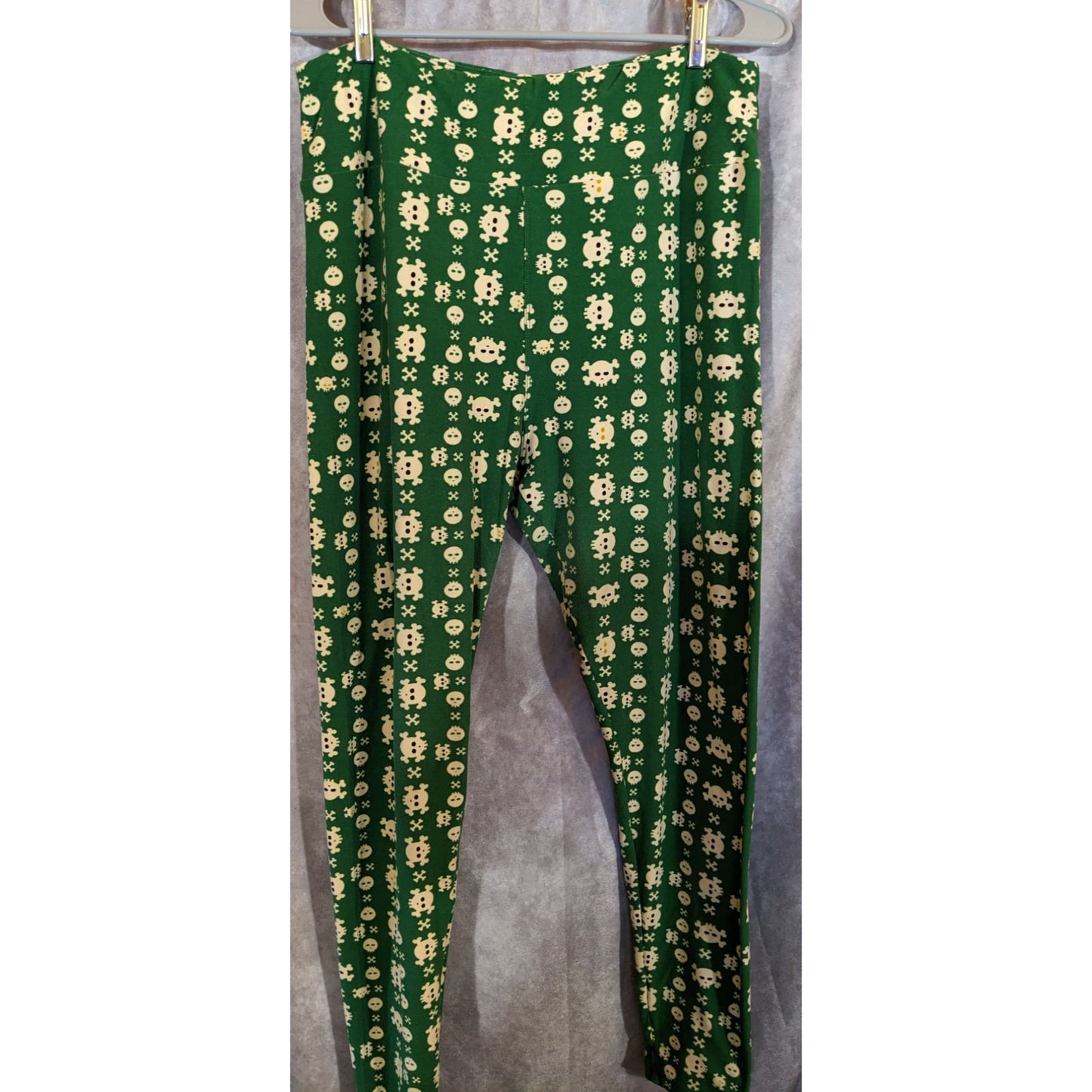 LuLaRoe Gothic Punk Green Skull Leggings