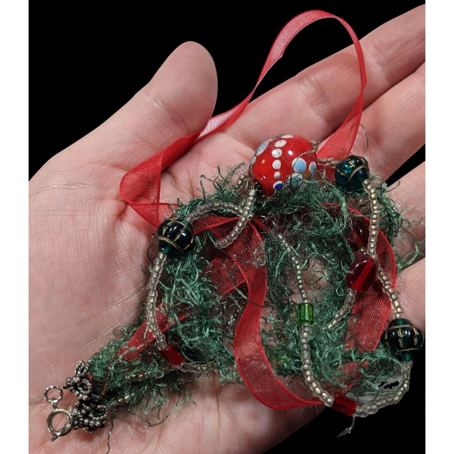 Abstract Floral Holiday Themed Red And Green Pendant Necklace