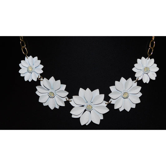 Vintage White Poinsettia Holiday Necklace