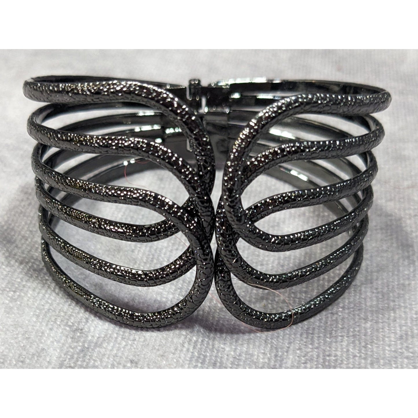 Gothic Gunmetal Tone Textured Loop Clamper Bracelet