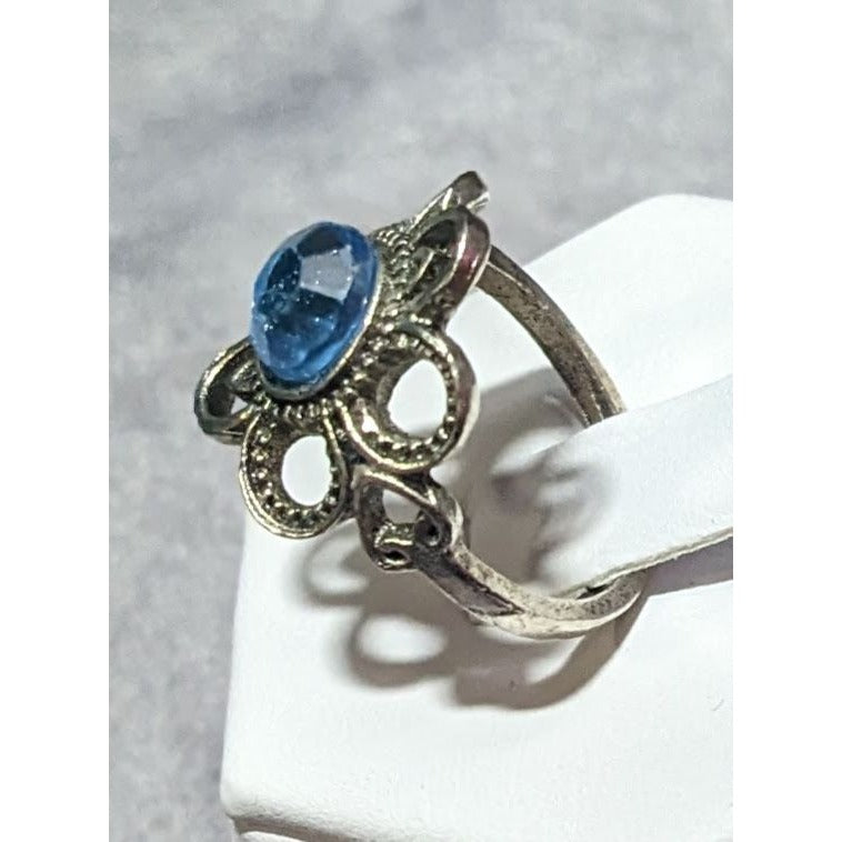 Floral Silver Tone Blue Gemmed Fashion Ring Size 6