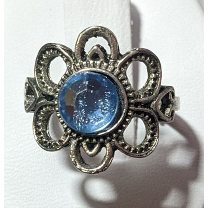 Floral Silver Tone Blue Gemmed Fashion Ring Size 6