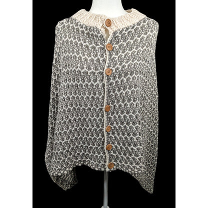 Simply Noelle Grey And White Chunky Knit Button Down Poncho
