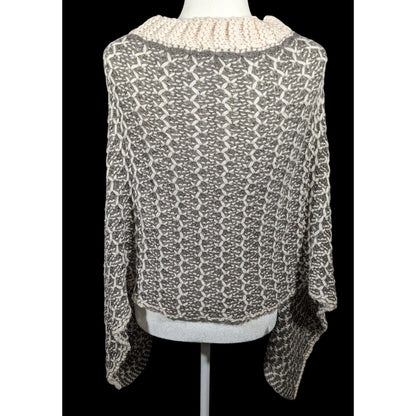 Simply Noelle Grey And White Chunky Knit Button Down Poncho
