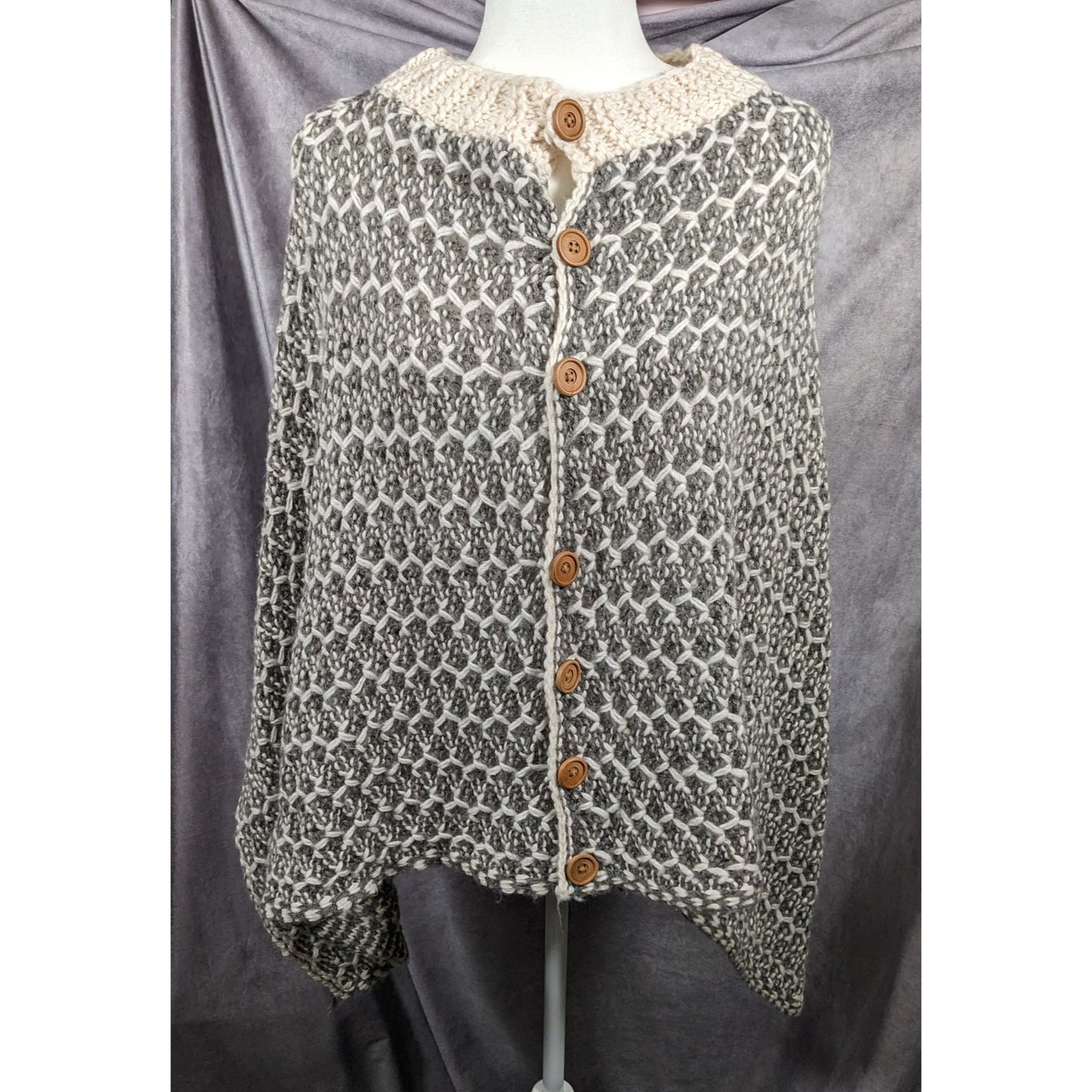 Simply Noelle Grey And White Chunky Knit Button Down Poncho