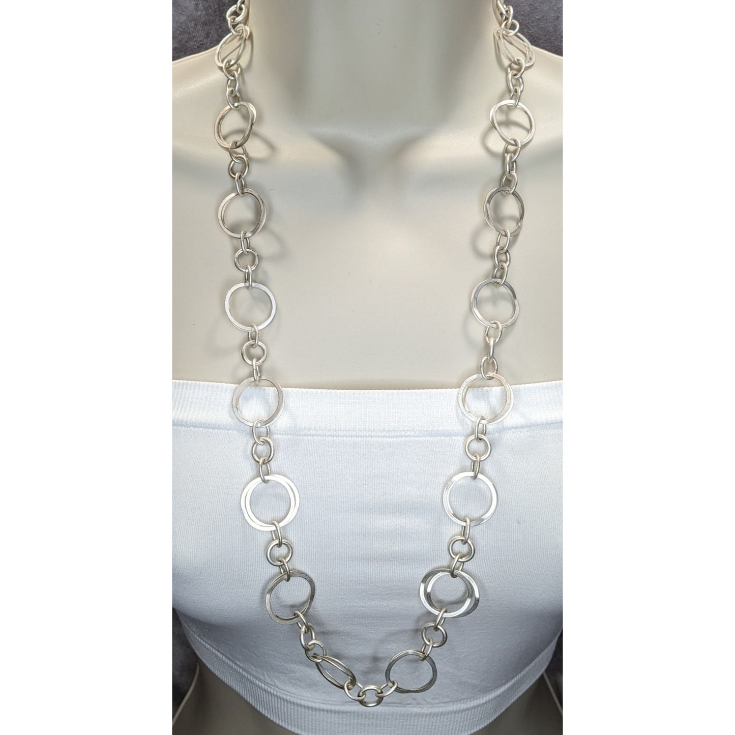 Vintage Premier Designs Circle Link Necklace Light Silver Geometric Elegance