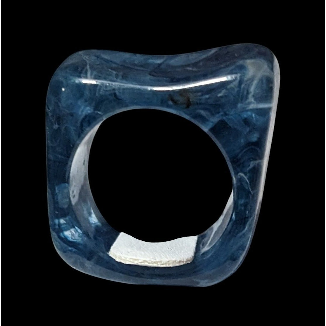 Blue Chunky Abstract Swirl Fashion Ring Size 5 1/2