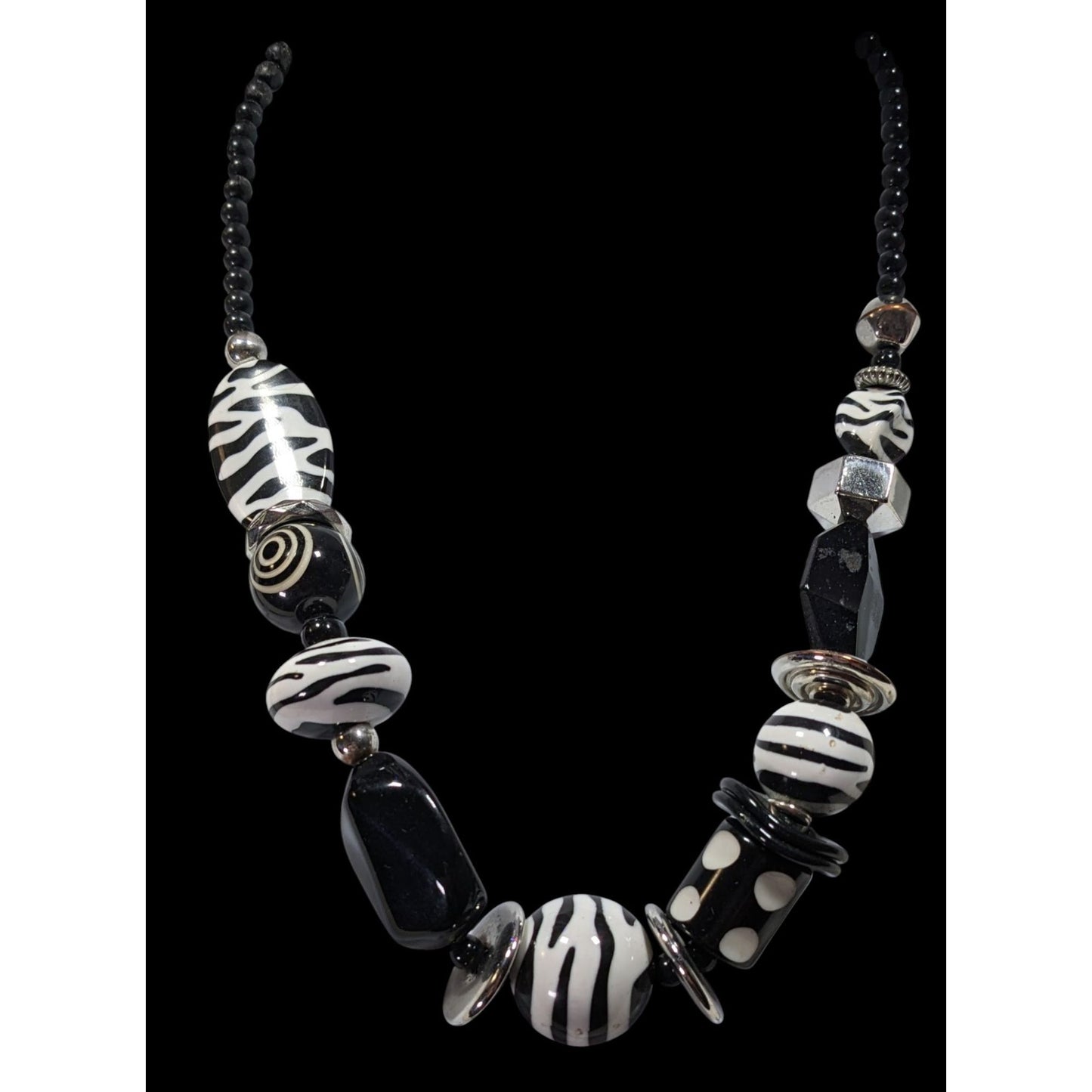 Funky 80s Style Black And White Geometric Pattern Beaded Necklace