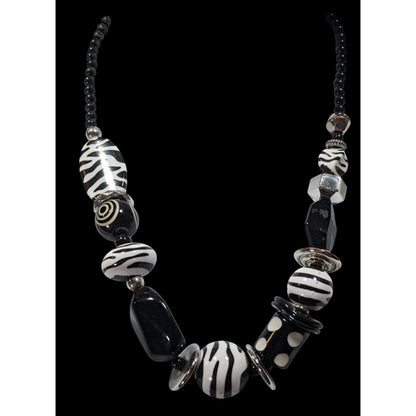 Funky 80s Style Black And White Geometric Pattern Beaded Necklace