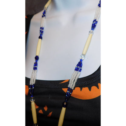 Retro Blue White And Clear Beaded Necklace