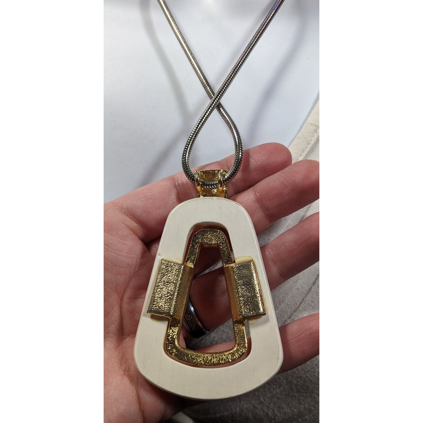 Vintage Lisner Art Deco Statement Pendant Necklace