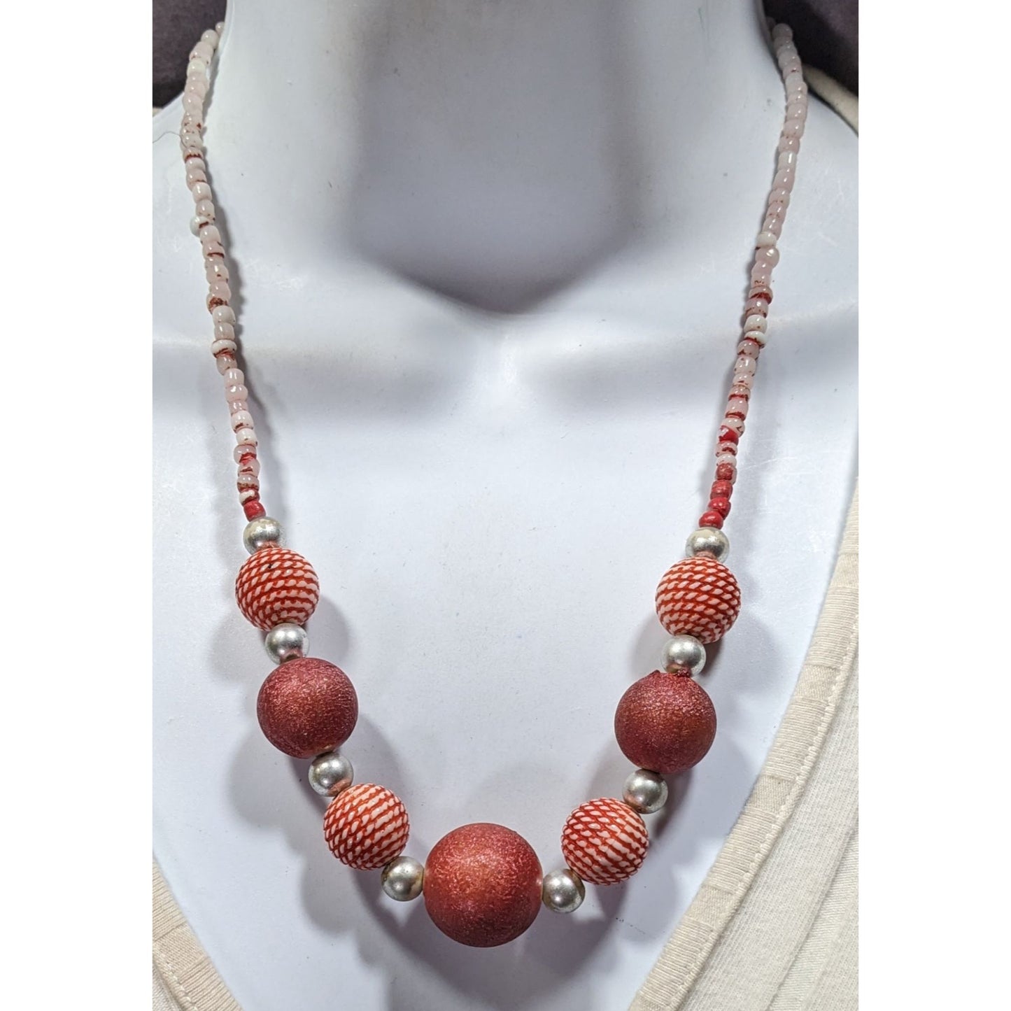 Vintage Country Red And White Beaded Necklace