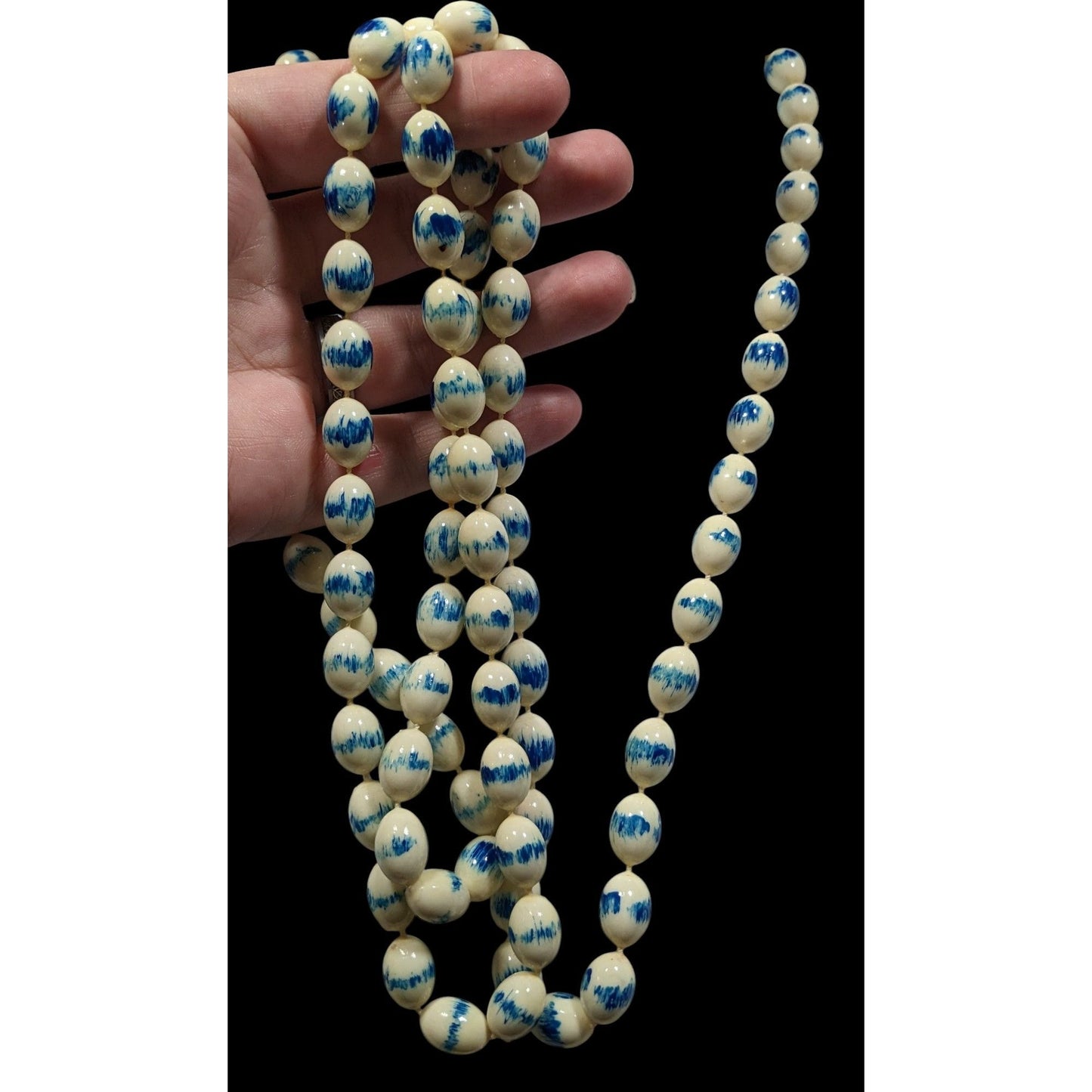Vintage Hand Painted Acrylic Blue And White Beaded Necklace
