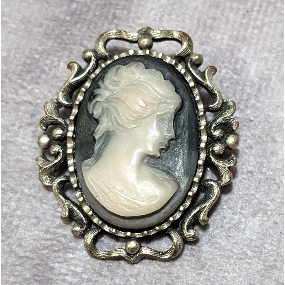 Vintage Victorian Style Black And White Cameo Brooch