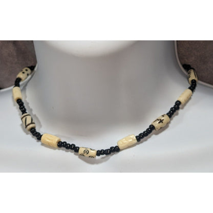 Vintage Boho Tribal Black Cream Carved Bead Choker Necklace 14 Inch