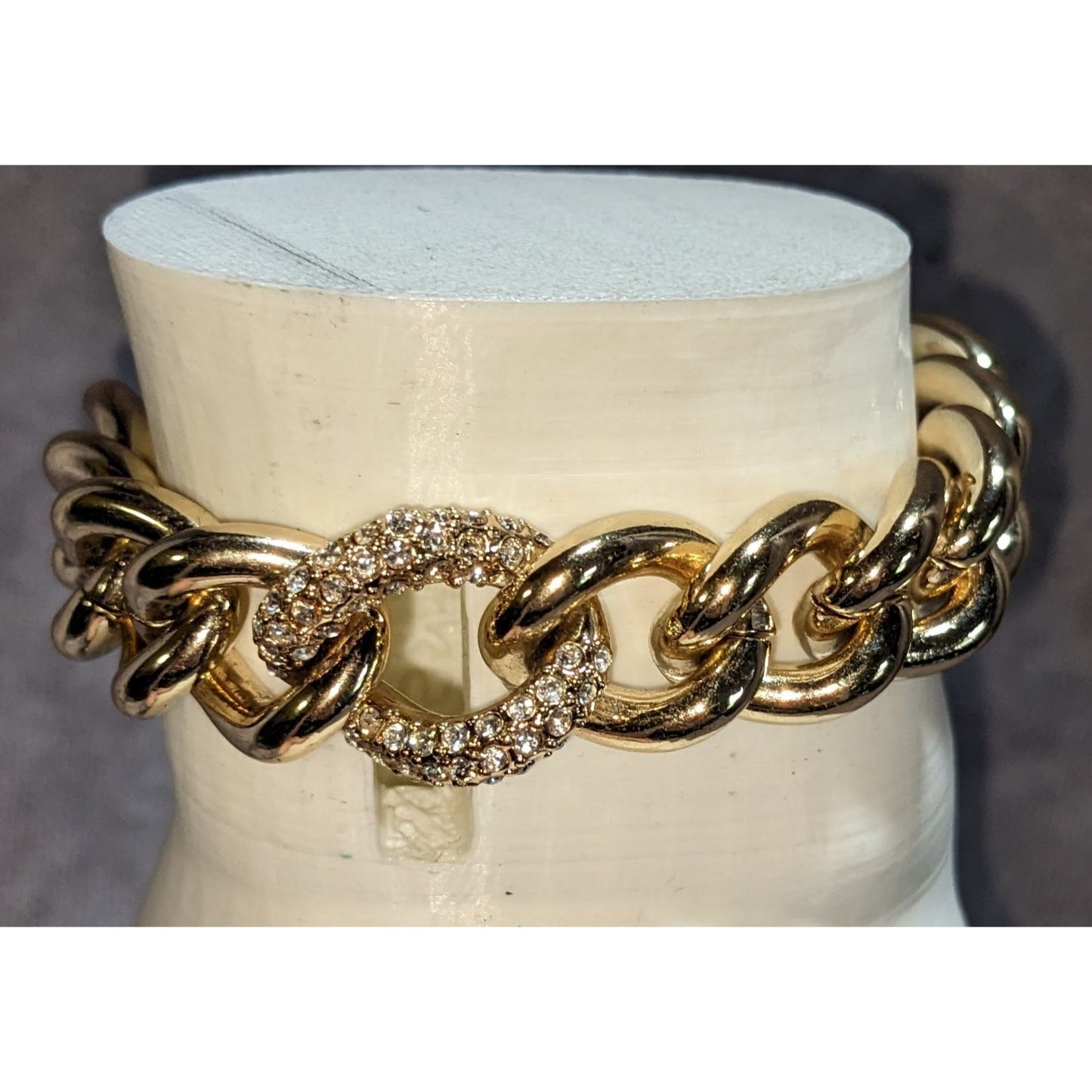 Victorias Secret Gold Tone Bracelet With Crystal Accents & Charm