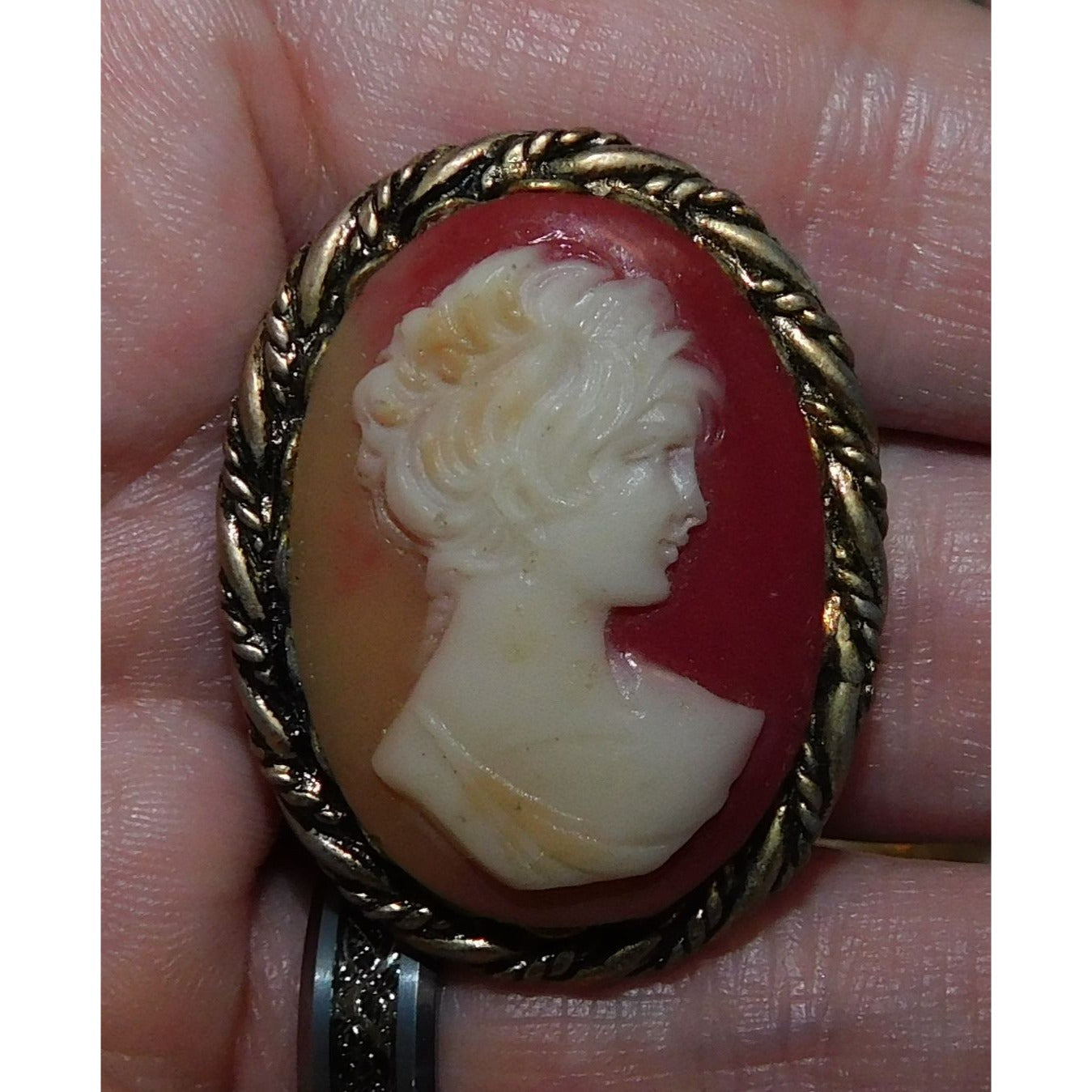 Vintage Victorian Pink And White Profile Cameo Brooch
