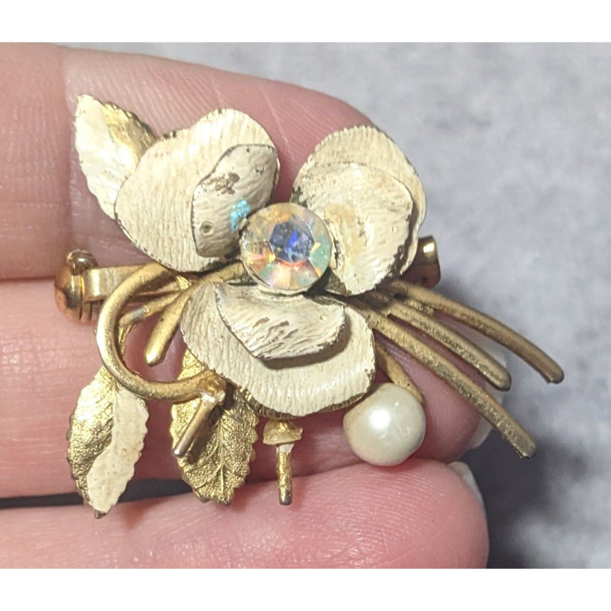 Vintage Cream And Gold Tone Whimsical Fantasy Floral Brooch