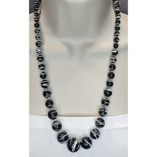 Vintage Abstract Black & White Swirl Graduated Bead Necklace