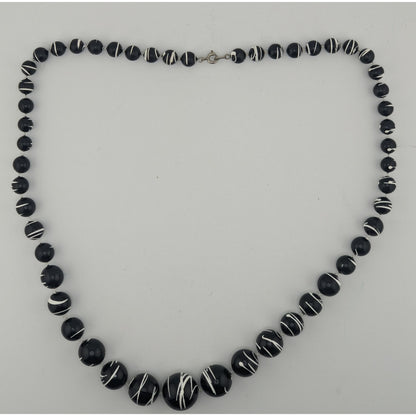 Vintage Abstract Black & White Swirl Graduated Bead Necklace