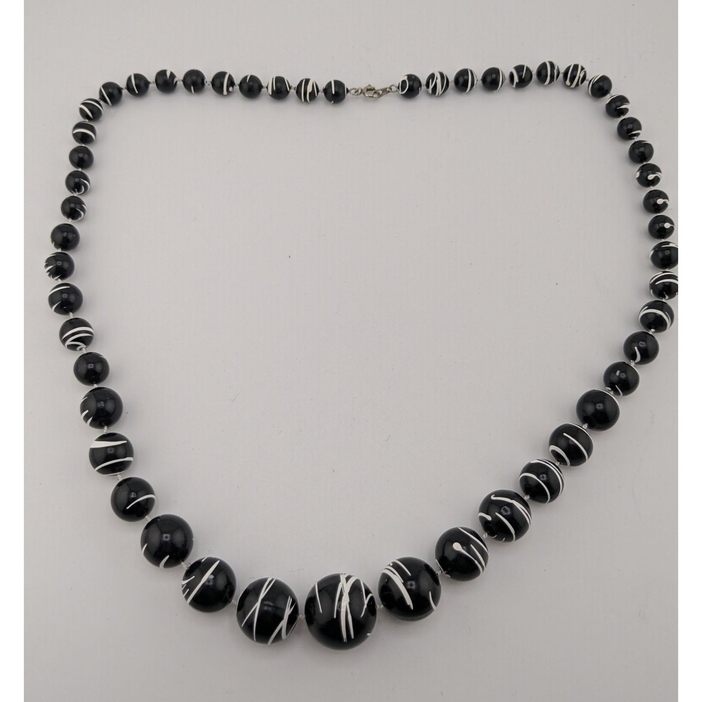 Vintage Abstract Black & White Swirl Graduated Bead Necklace