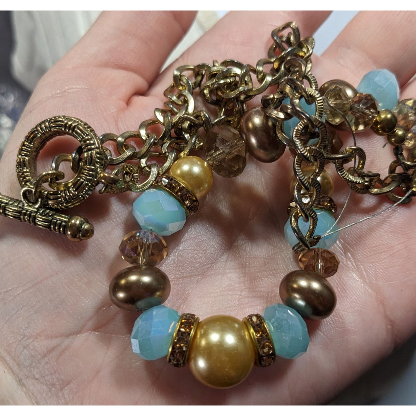 Handmade Glam Glass And Faux Pearl Beaded Blue And Gold Tone Necklace