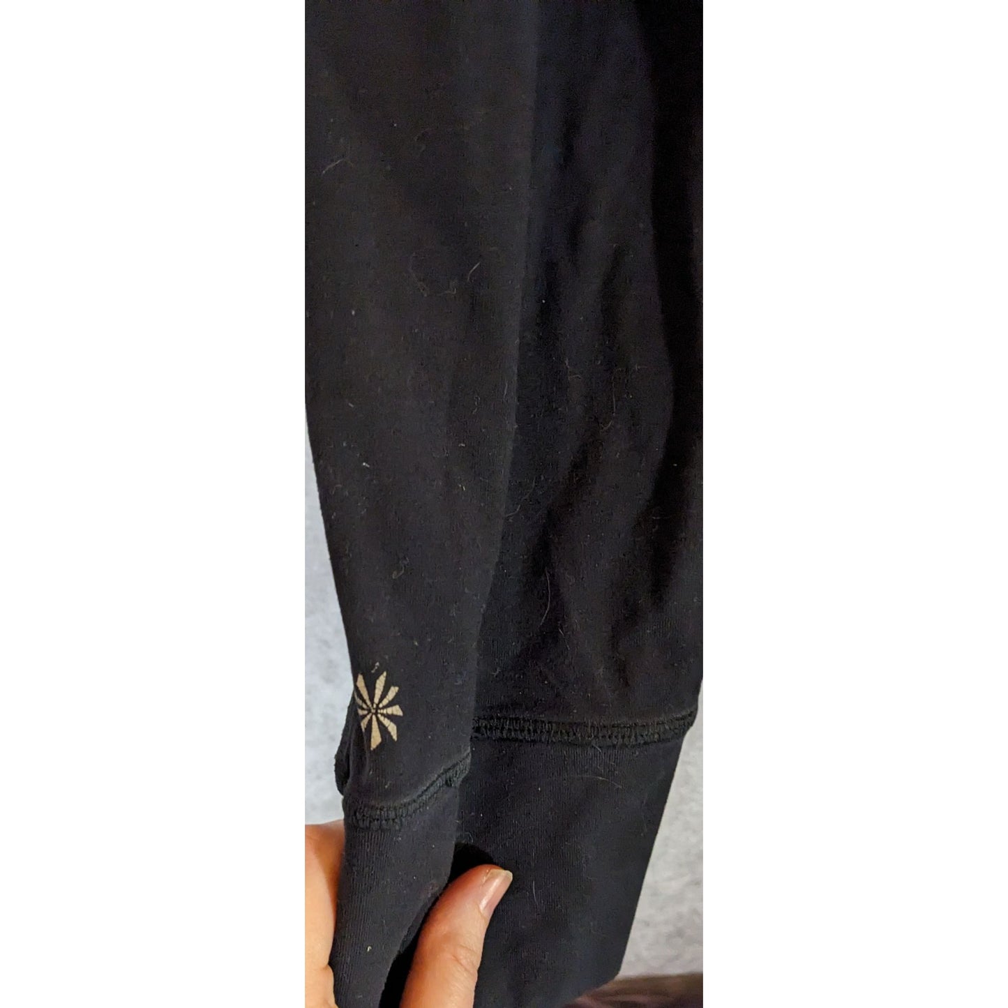 Athleta Black Crop Leggings W/ Mesh Calf & Reflective Details Size Small
