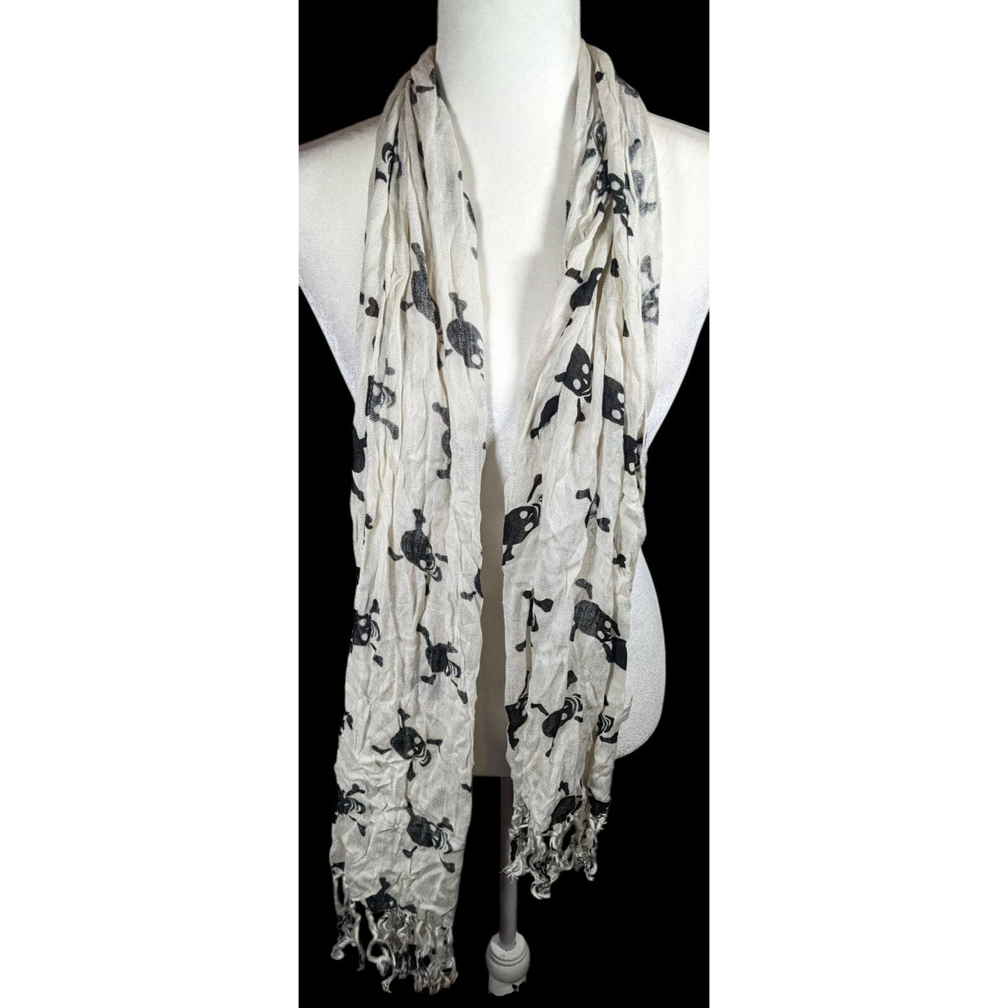 Gothic Skull And Crossbones Black And White Scarf
