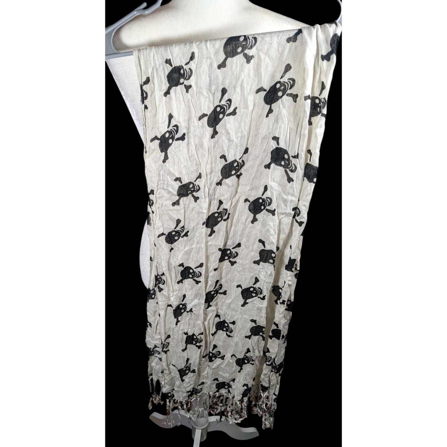 Gothic Skull And Crossbones Black And White Scarf