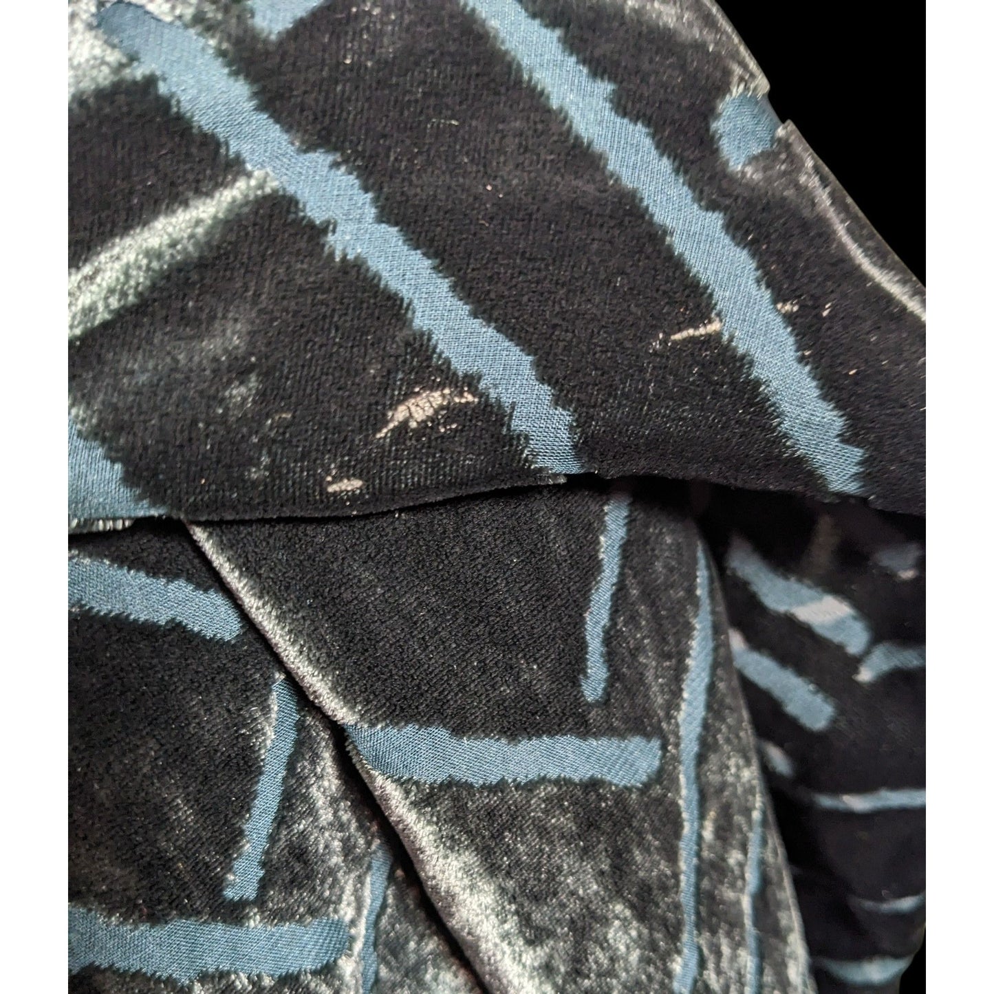 Vintage Dark Blue Criss Cross Geometric Velvet Burnout Scarf